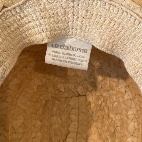 Liz Claiborne straw hat - Picture 7 of 8
